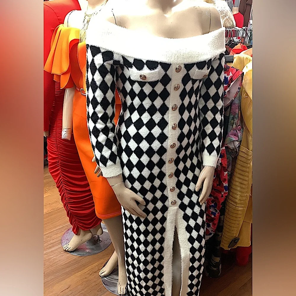 White And Black Off the Shoulder Mini Checkered Dress - Picture 3 of 5
